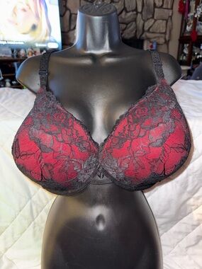 Torrid Curve Body Plunge Push-Up Straight Back Bra